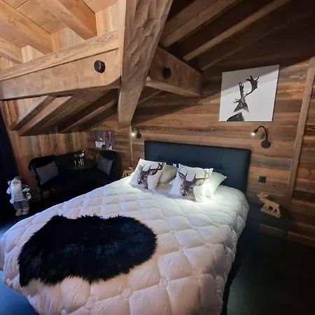 Chalet Chalet Chaleureux A Champagny En Vanoise Avec Spa Et Vue *