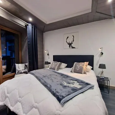 Chalet Chaleureux A Champagny En Vanoise Avec Spa Et Vue La Plagne