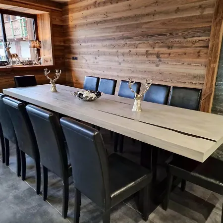 Chalet Chalet Chaleureux A Champagny En Vanoise Avec Spa Et Vue La Plagne