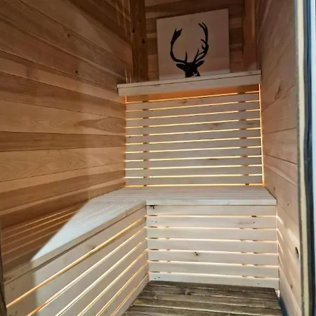 Chalet Chaleureux A Champagny En Vanoise Avec Spa Et Vue * La Plagne
